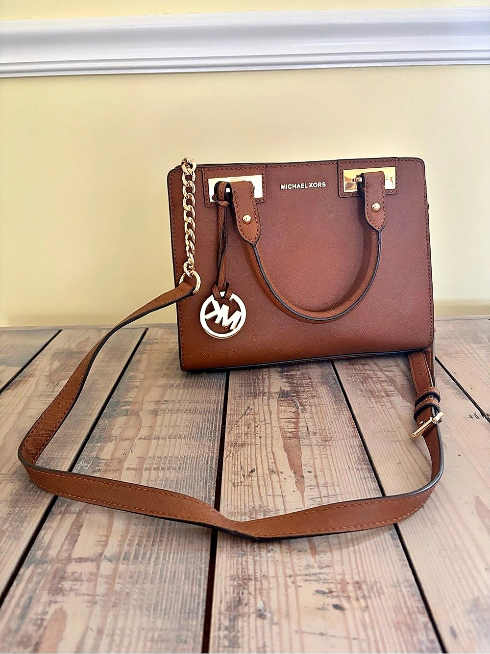Michael Kors Mercer Medium Messenger Satchel Brown Satchel